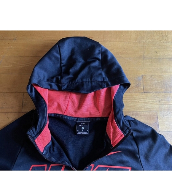 Nike Dri-FIT Youth Size Medium Activewear Jacket Black & Red - Picture 8 of 11